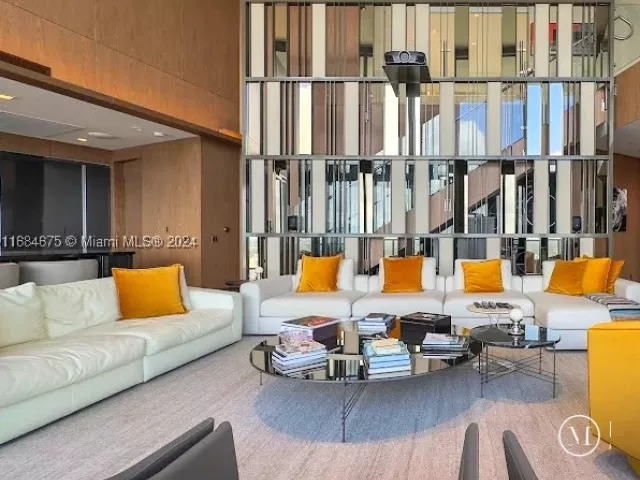3-bedroom condo for rent in Sunny Isles Beach - 18555 Collins Ave 5203 - MondialRealty