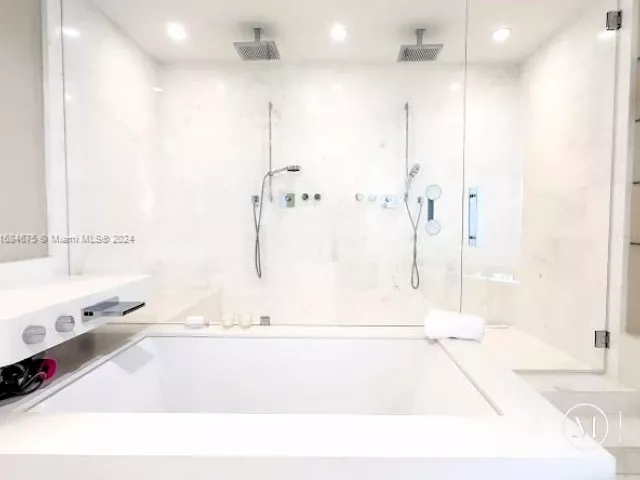 Apartment for rent  Unit #5203 - photo 5572472