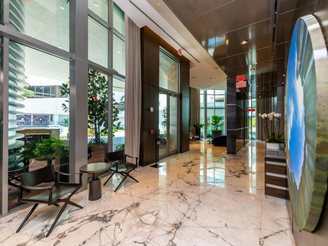 Apartment for sale  Unit #701 - photo 5702771