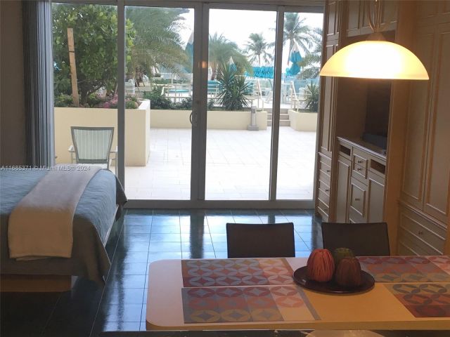 condo for rent in Hollywood - 2501 S OCEAN DR L11 (Available APRIL) - MondialRealty