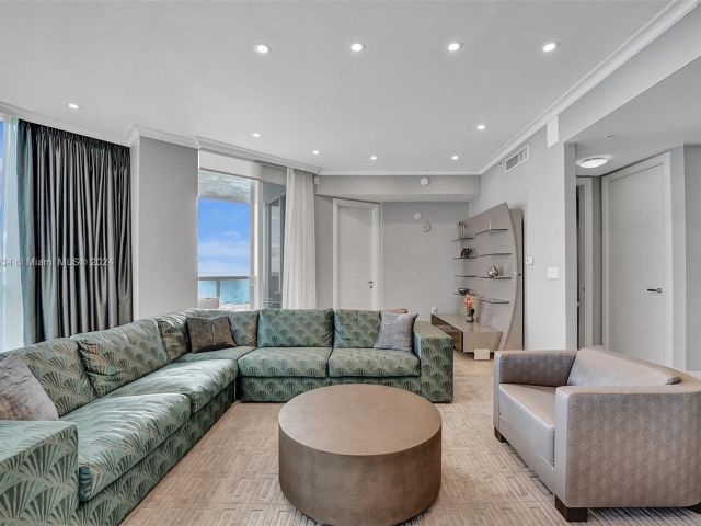 Apartment for sale  Unit #3409 - photo 5659807