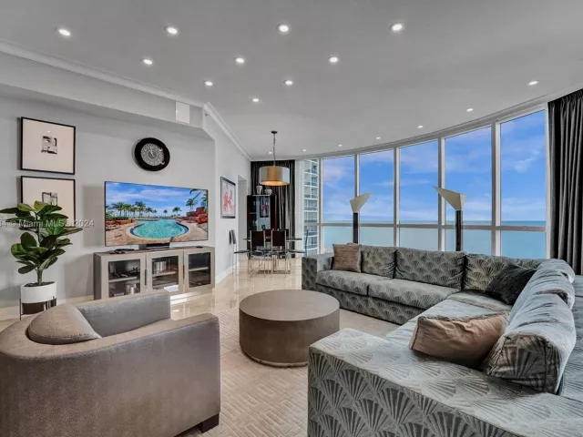 Apartment for sale  Unit #3409 - photo 5659811