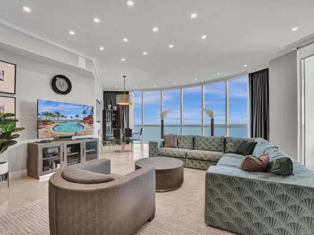 Apartment for sale  Unit #3409 - photo 5659820