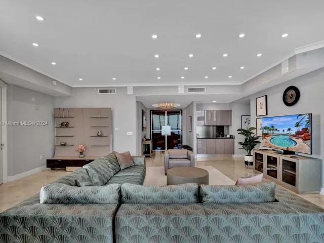 Apartment for sale  Unit #3409 - photo 5659809