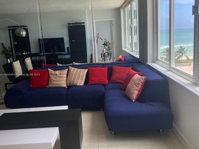 Apartment for rent  Unit #412 - photo 5684859