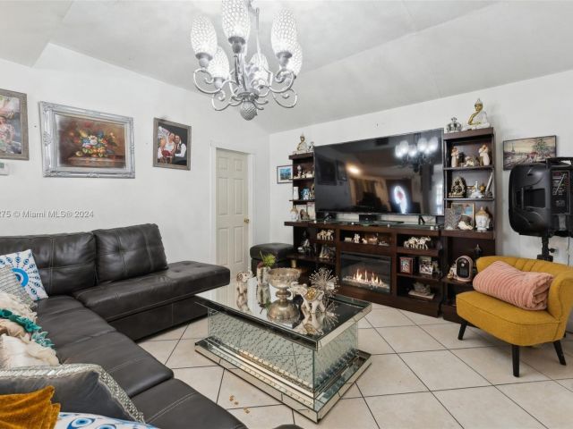 Home for sale at  - photo 6036239