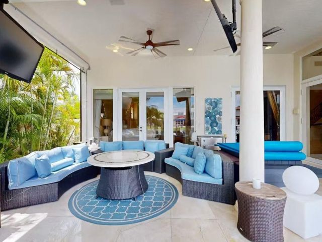 Home for sale at 3030 NE 45th St - photo 6280938