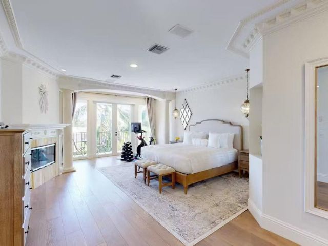 Home for sale at 3030 NE 45th St - photo 6280950