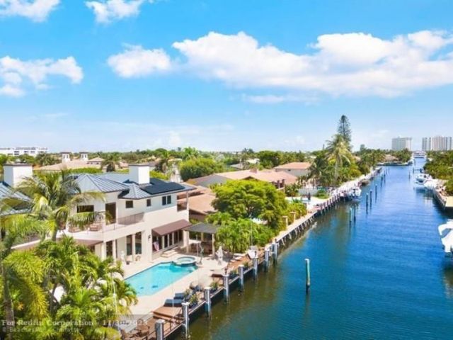 Home for sale at 3030 NE 45th St - photo 6280954