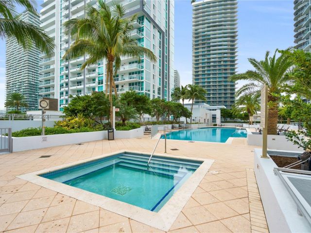 Apartment for sale  Unit #409 - photo 5606849