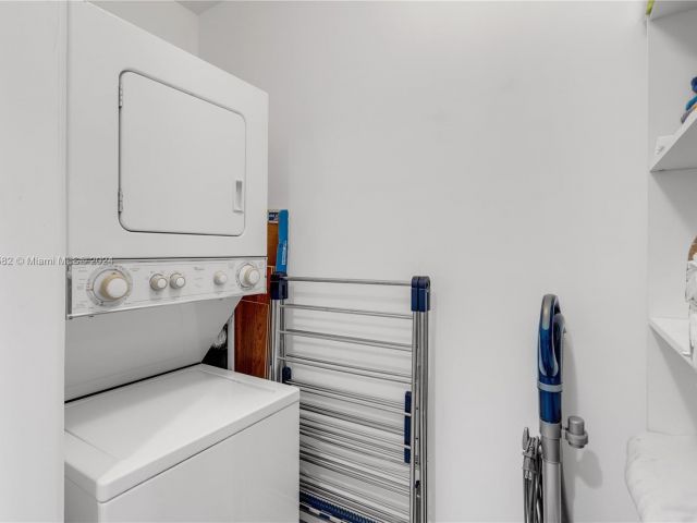 Apartment for sale  Unit #409 - photo 5606853