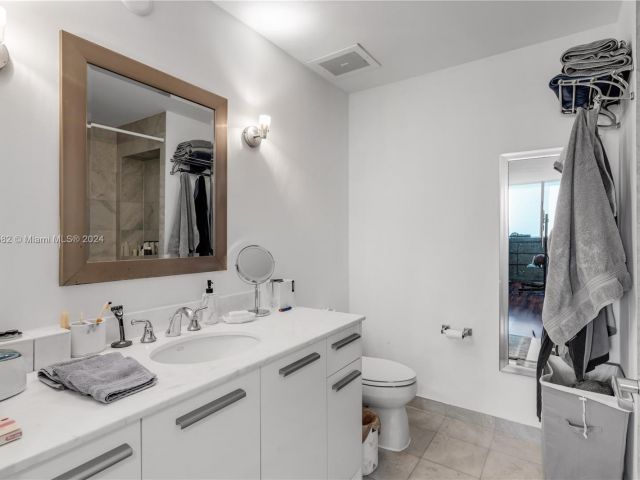 Apartment for sale  Unit #409 - photo 5606859