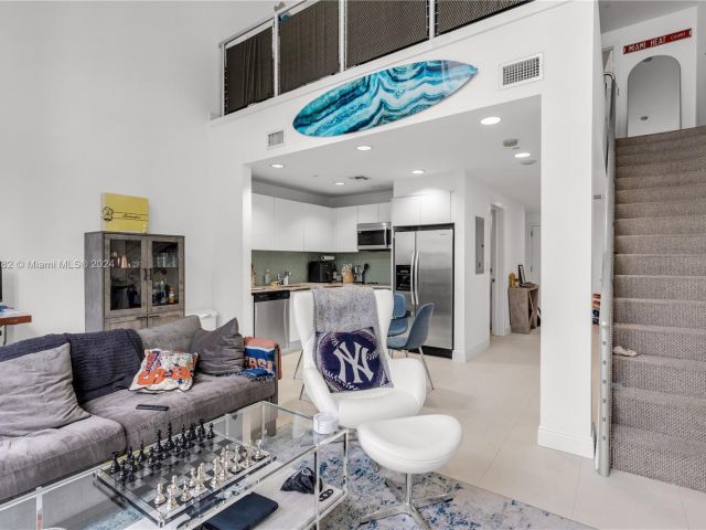 1-bedroom condo for sale in Miami - 1060 Brickell Ave 409 - MondialRealty