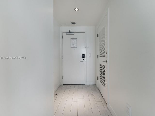 Apartment for sale  Unit #803 - photo 5668188