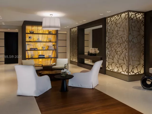 3-bedroom condo for sale in Miami Beach - 7065 Fisher Island Dr 7065 - MondialRealty