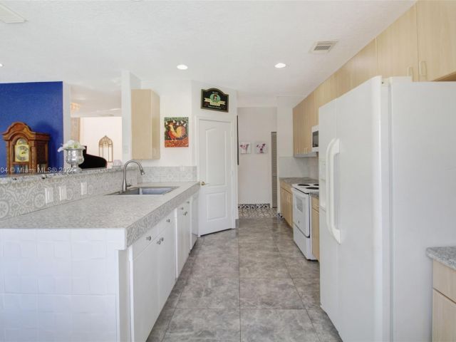 Home for sale at 6641 SW 166th Ct - photo 5792832