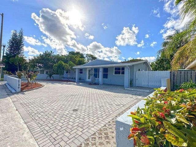 Home for sale at 2749 NW 9th Ave - photo 6254815