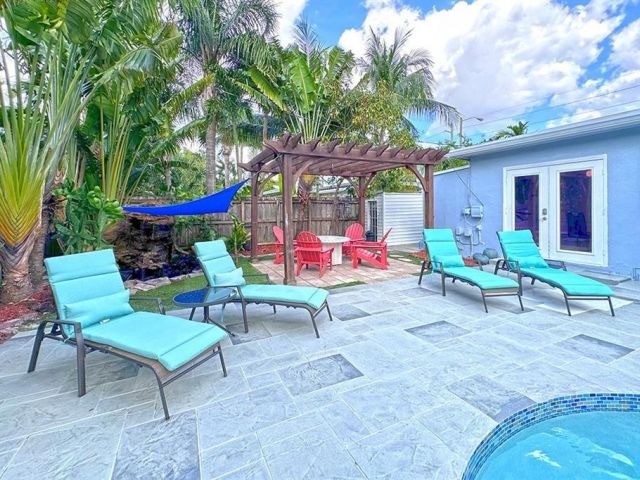 Home for sale at 2749 NW 9th Ave - photo 6254817