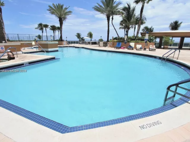 Apartment for rent  Unit #2502 - photo 5652759