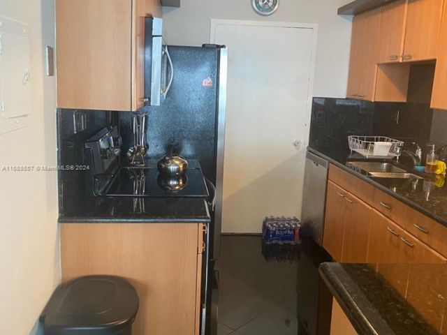 Apartment for sale  Unit #412 - photo 5684692