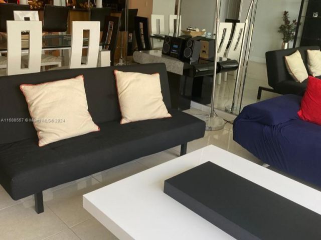 Apartment for sale  Unit #412 - photo 5684698