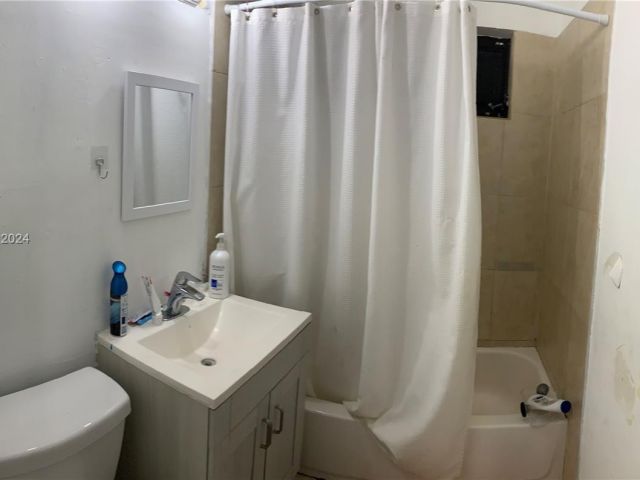 Home for sale at 815 NE 178th Ter - photo 5985571