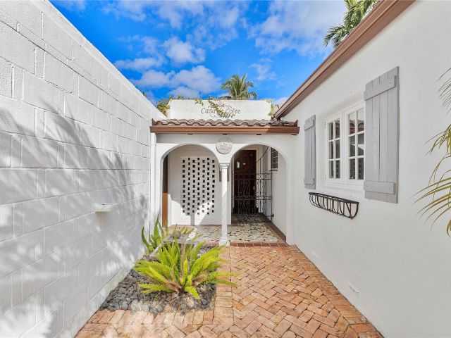 Home for sale at 1615 SE 4th St - photo 6242664