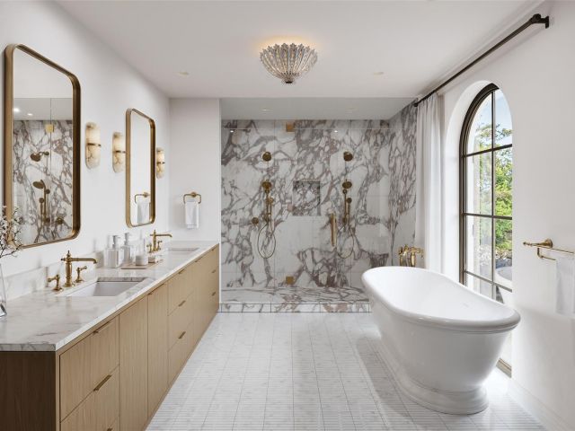 Home for sale at 1615 SE 4th St - photo 6242670