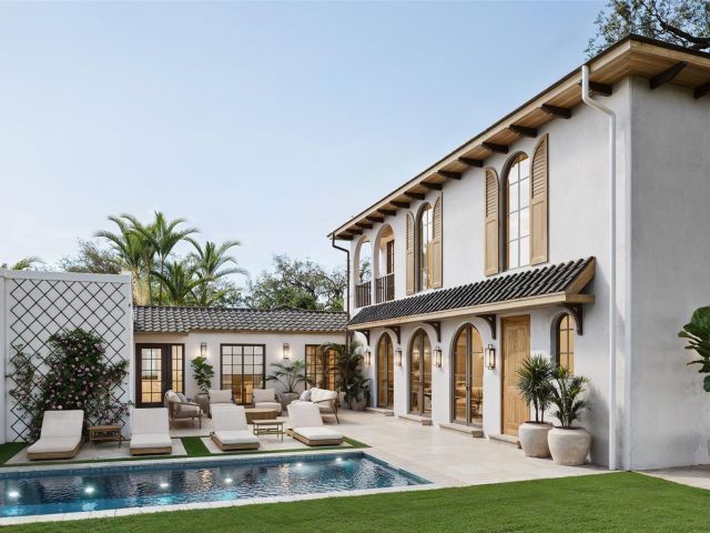 Home for sale at 1615 SE 4th St - photo 6242680