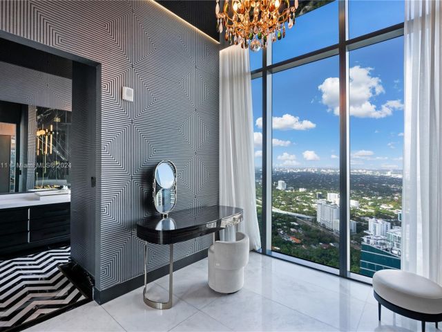 Apartment for sale  Unit #PH 54 - photo 5612667