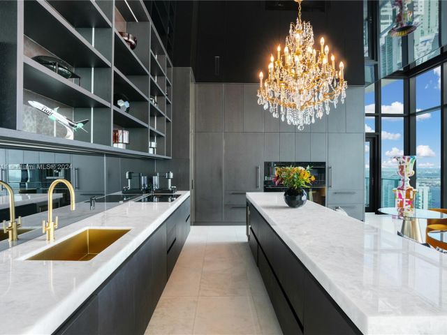 Apartment for sale  Unit #PH 54 - photo 5612669