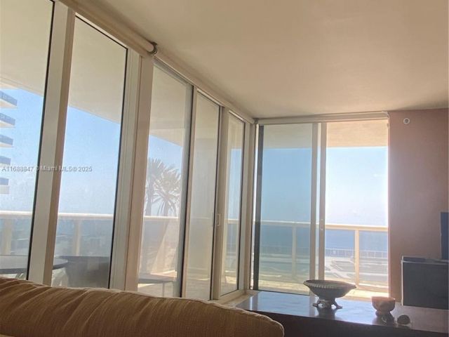 Apartment for sale  Unit #810 - photo 6087141