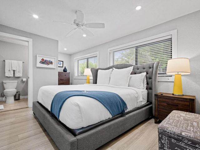 Home for sale at 28 NE 26th St - photo 5600609