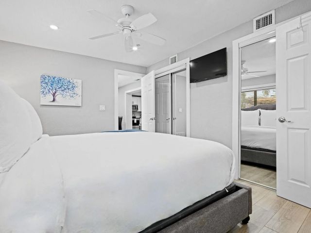 Home for sale at 28 NE 26th St - photo 5600610