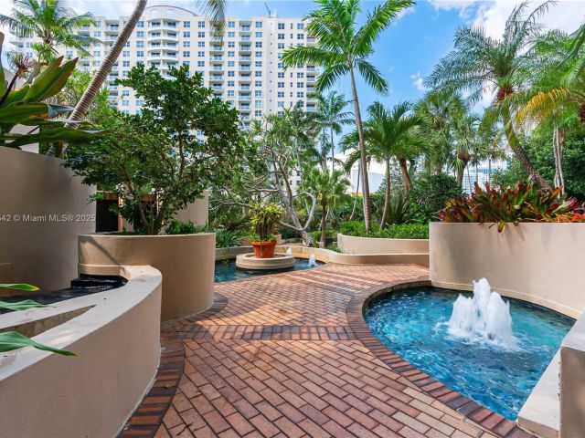 Apartment for sale  Unit #A1812 - photo 5856169