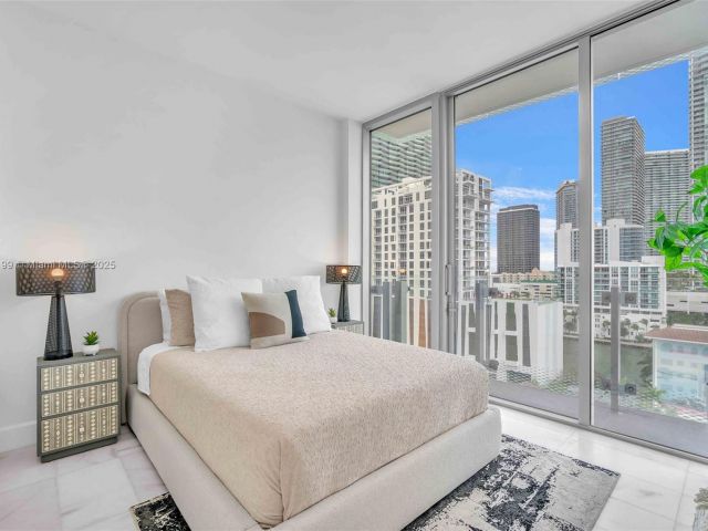 Apartment for sale  Unit #1001 - photo 5666265