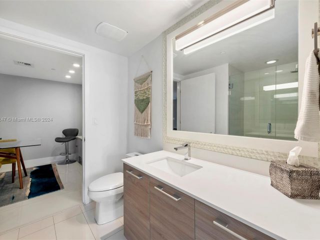 Apartment for sale  Unit #3402 - photo 5621200