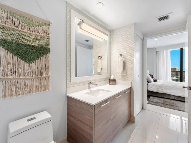 Apartment for sale  Unit #3402 - photo 5621201