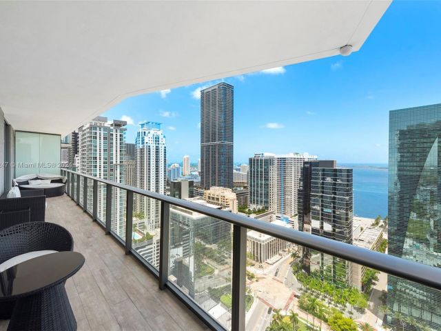 Apartment for sale  Unit #3402 - photo 5621215