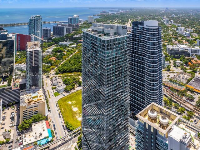 2-bedroom condo for sale in Miami - 1300 S Miami Ave 3402 - MondialRealty