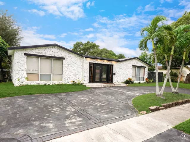 Home for sale at 5000 Grant St - photo 5530373