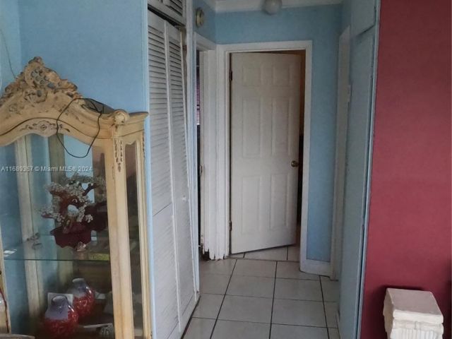 2-bedroom home for sale in Miami Gardens - 3260 NW 209th Ter - MondialRealty