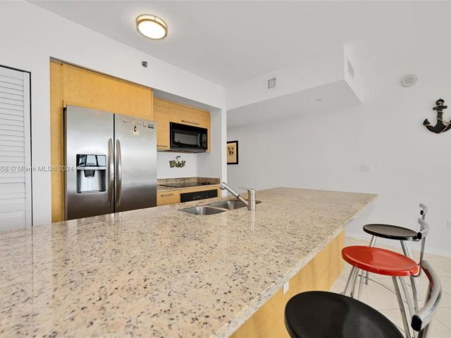 Apartment for rent  Unit #2505 - photo 6012511