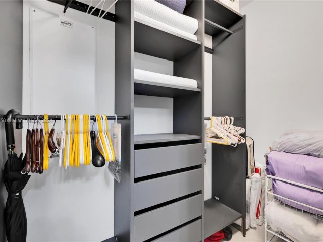 Apartment for rent  Unit #2505 - photo 6012522