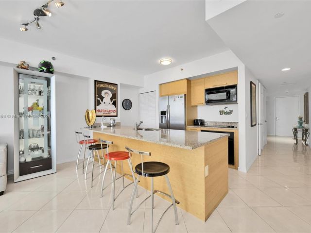 Apartment for rent  Unit #2505 - photo 6012526