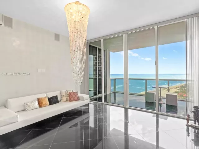 Apartment for sale  Unit #1502 - photo 5659755