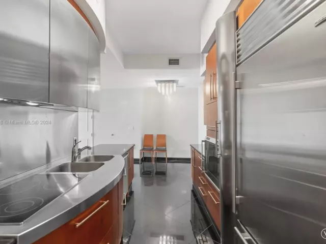 Apartment for sale  Unit #1502 - photo 5659743