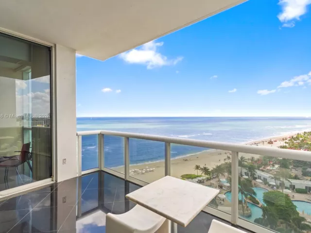 Apartment for sale  Unit #1502 - photo 5659761