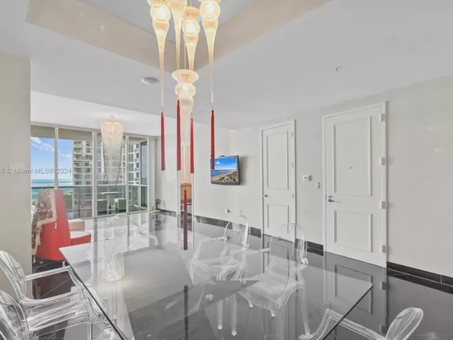 Apartment for sale  Unit #1502 - photo 5659749