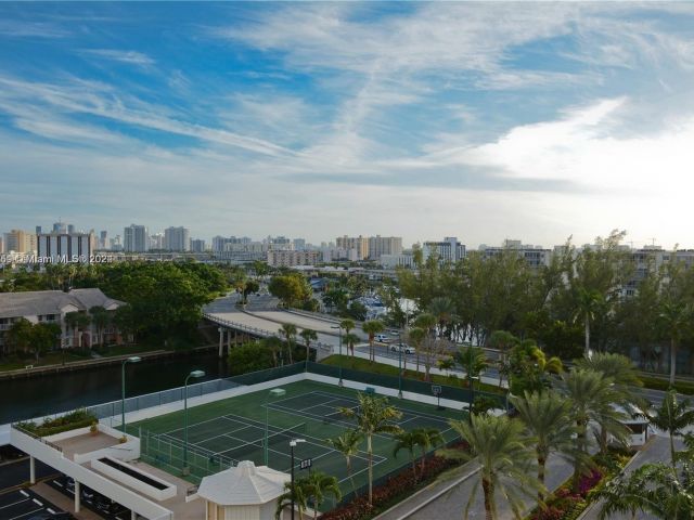 Apartment for rent  Unit #308 - photo 5670004